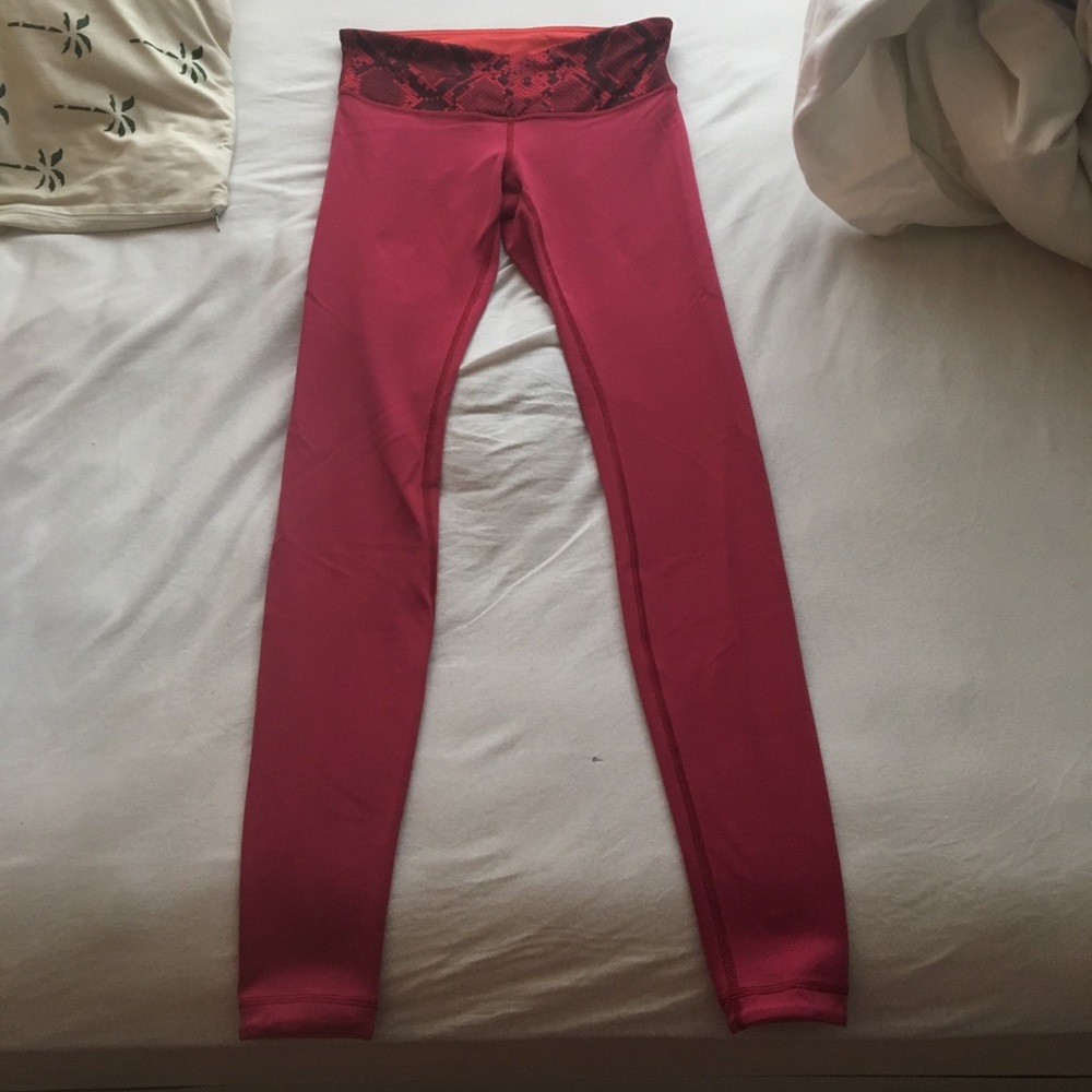 Lulu lemon maroon reversible to red leggings